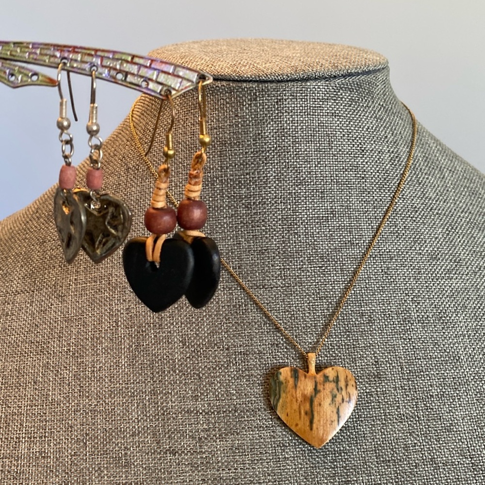 Vtg HEART Lot (2pr earrings & 1 necklace)